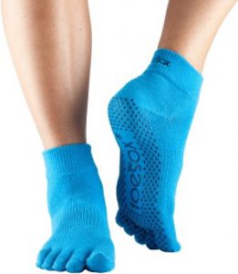 Toesox zijn te koop in Yoga Studio Diemen